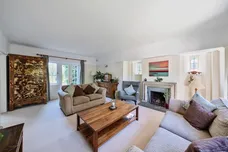 Avenue Road, Epsom KT18 photo 2