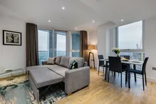 Nine Elms Point, Haydn Tower, 50 Wandsworth Road London SW8 photo 1