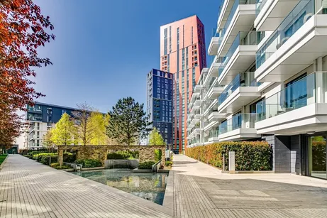 Nine Elms Point, Haydn Tower, 50 Wandsworth Road London SW8