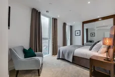 Nine Elms Point, Haydn Tower, 50 Wandsworth Road London SW8 photo 3