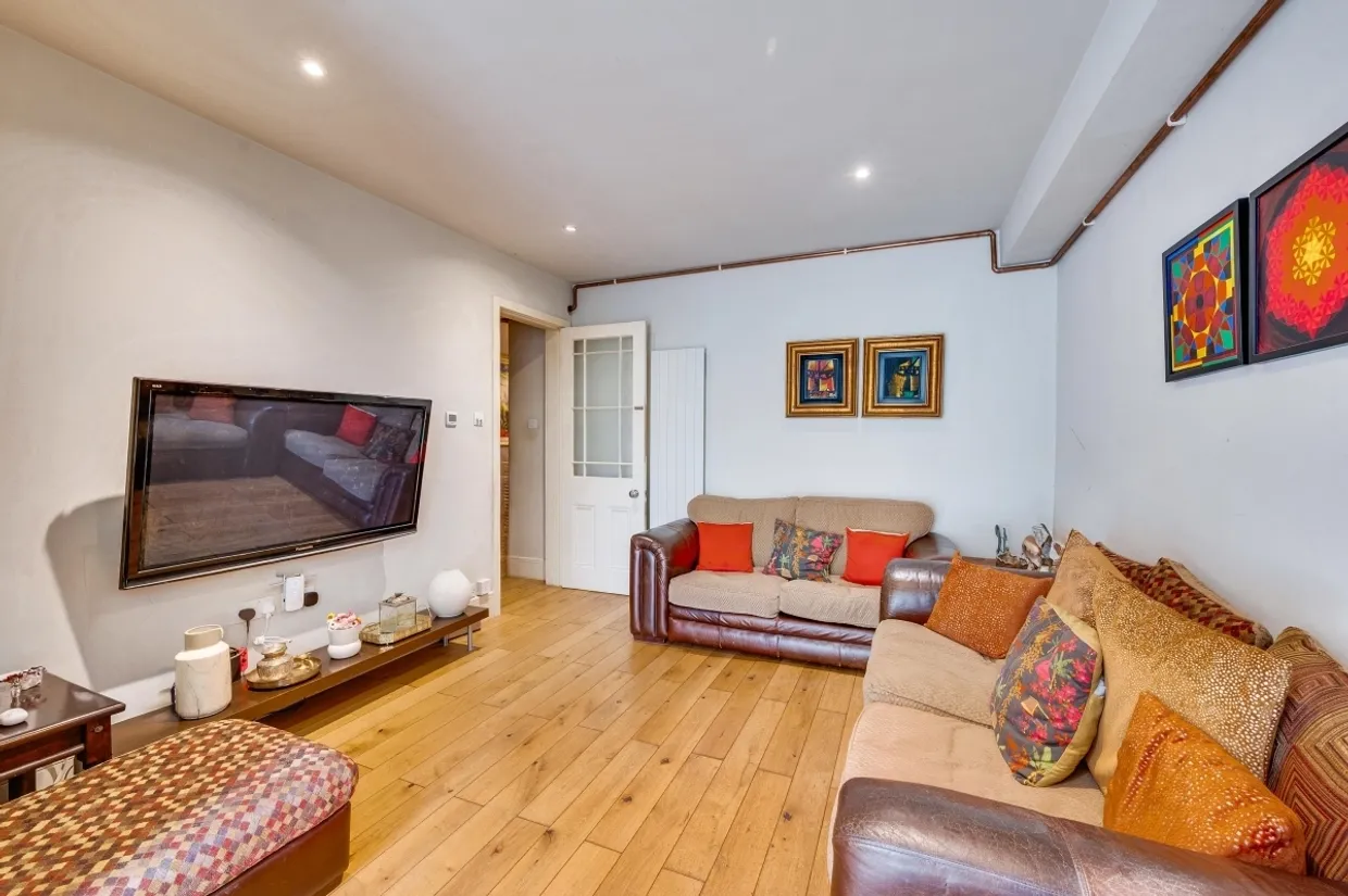 Maygrove Road London NW6 photo 2