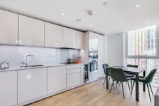 Nine Elms Point, Haydn Tower, 50 Wandsworth Road London SW8 photo 4