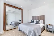 Nine Elms Point, Haydn Tower, 50 Wandsworth Road London SW8 photo 5