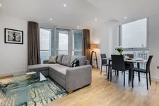 Nine Elms Point, Haydn Tower, 50 Wandsworth Road London SW8 photo 5