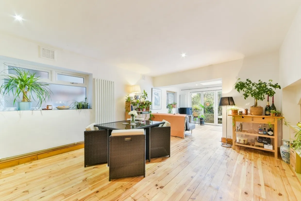 14 Mowbray Road London SE19 photo 11