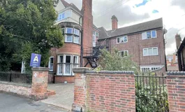 Stoneygate, Knighton Road