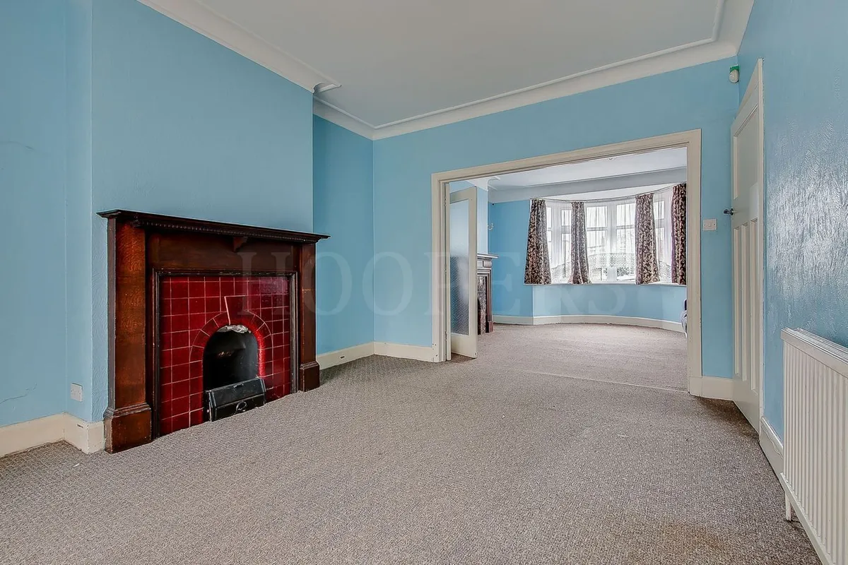 Curzon Crescent, London, NW10
