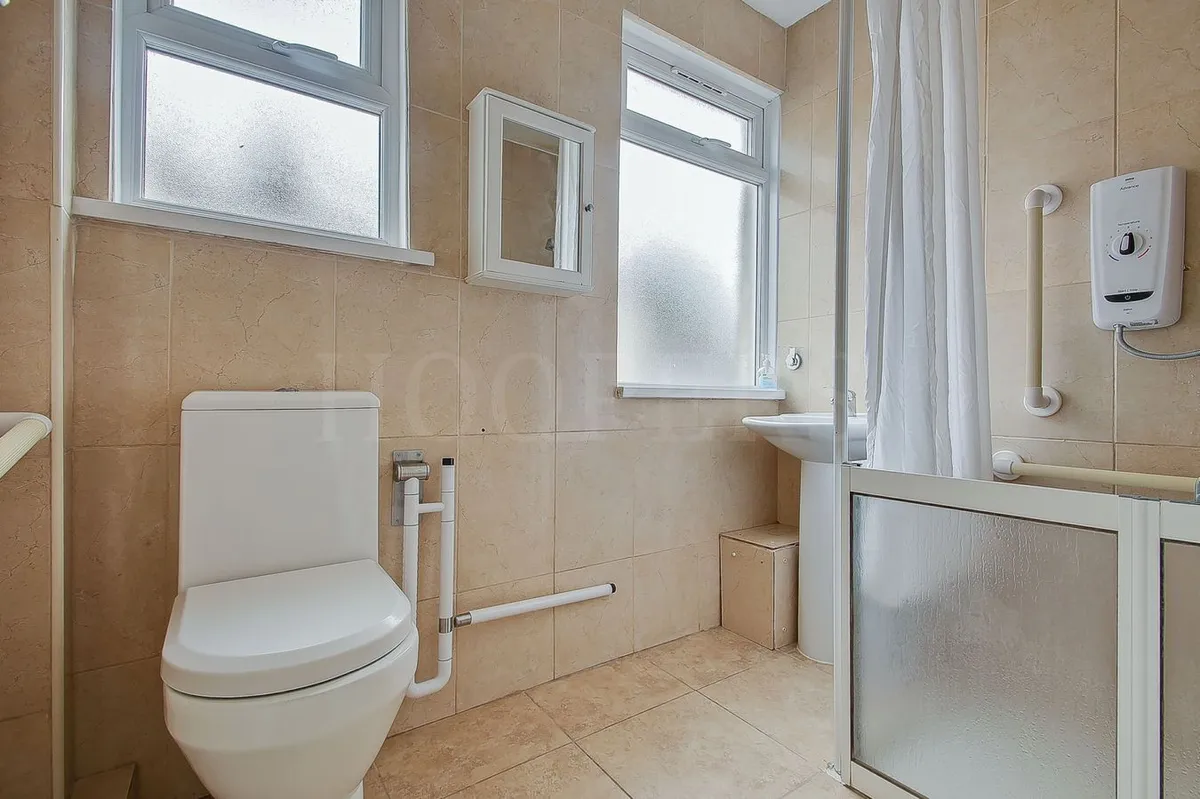 Curzon Crescent, London, NW10