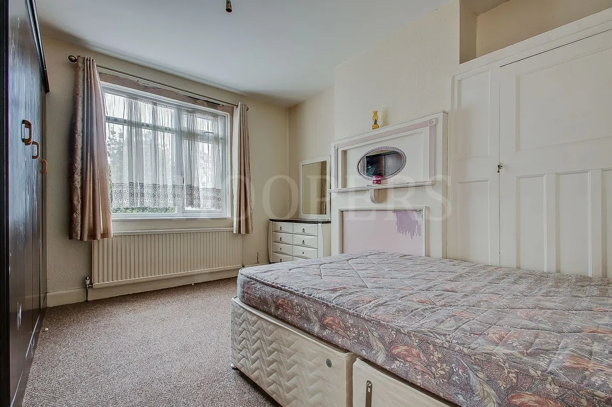 Curzon Crescent, London, NW10