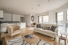 4 Water Lane, Kingston Upon Thames, KT1 photo 5