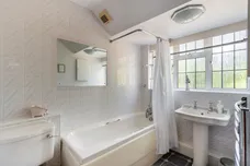 Woodstock, West Clandon, GU4 photo 12