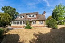 Woodstock, West Clandon, GU4 photo 14