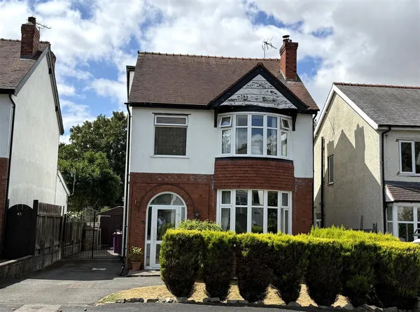 Leighton Road, Penn