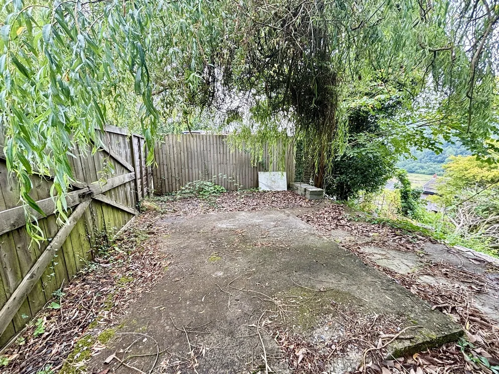 Property carousel item 17
