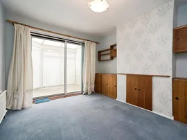 West Lea Gardens, Leeds thumb 2