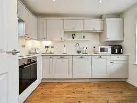Odile Mews, Eldwick, Bingley thumb 3