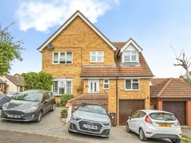 Goldcrest Close, Colchester photo