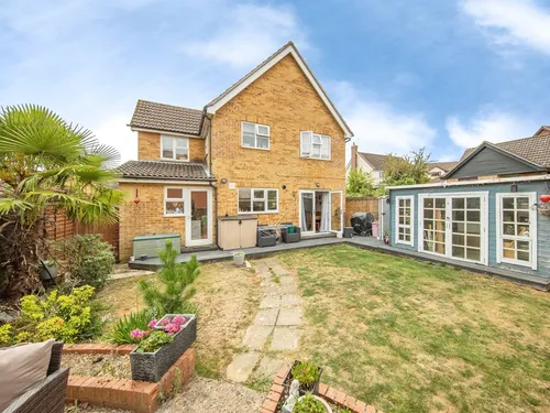 Goldcrest Close, Colchesterphoto