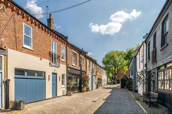 Russell Gardens Mews, London, W14