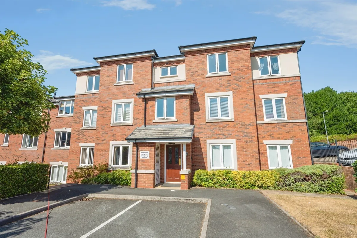 Stratford Gardens, Bromsgrove