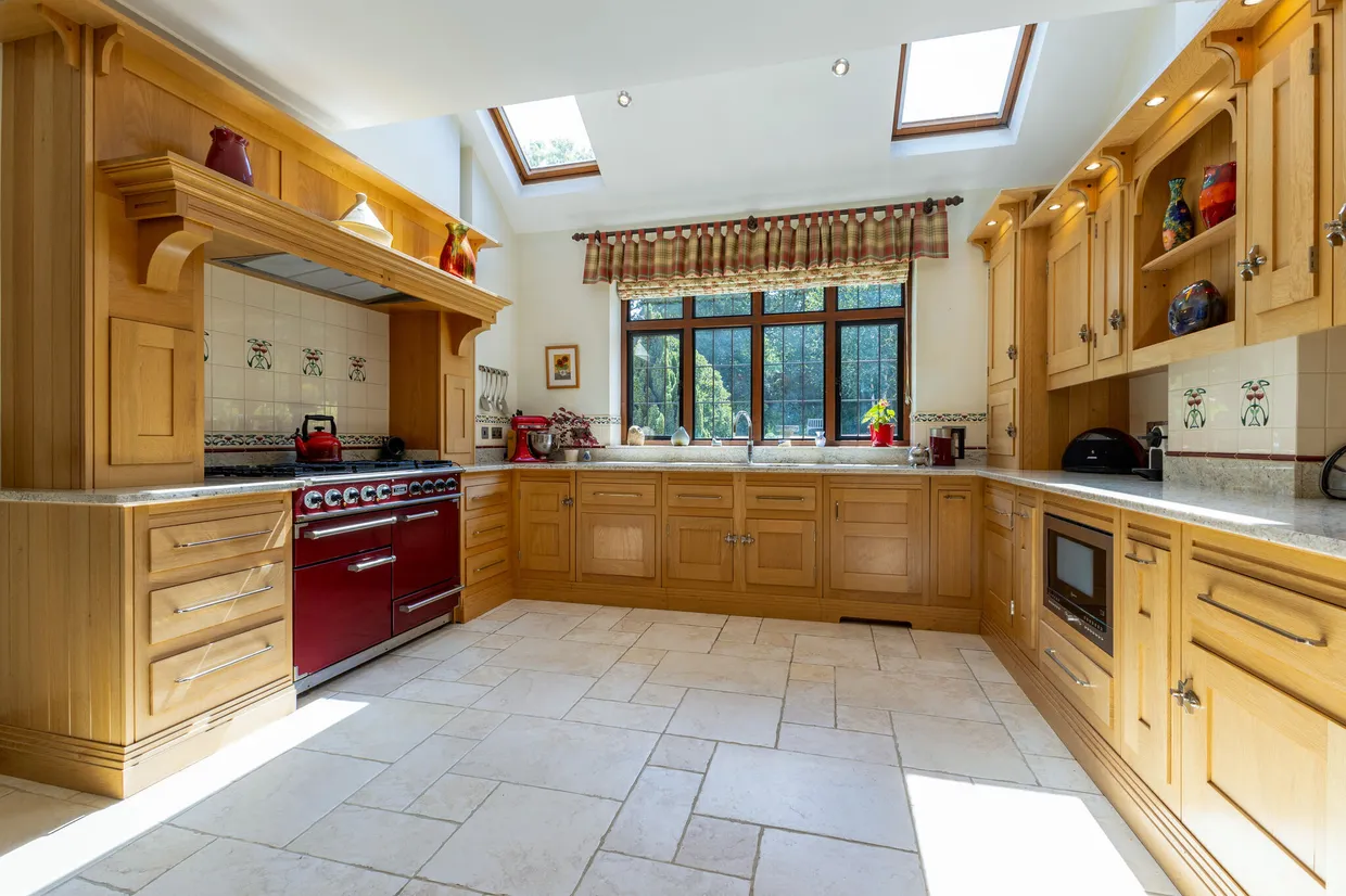 Motts Hill Lane, Tadworth, KT20 photo 8