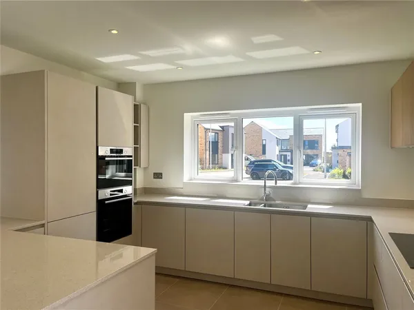 Saltram  - Lynden Place, Newcourt Road, EX3 photo 3