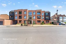 Friern Barnet Lane, London