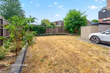 Friern Barnet Lane, London