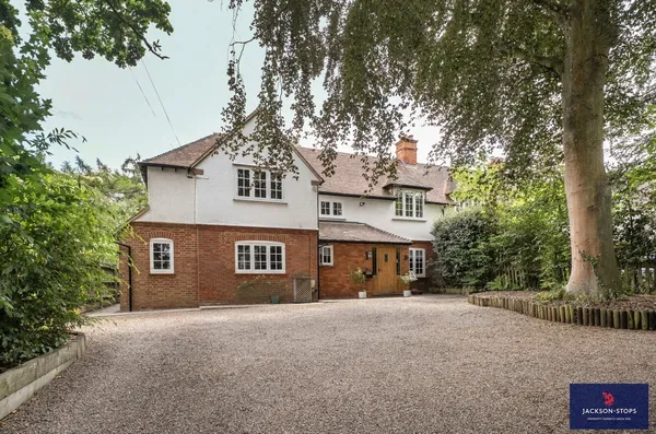 Wood Lane, Aspley Guise, MK17 photo 1