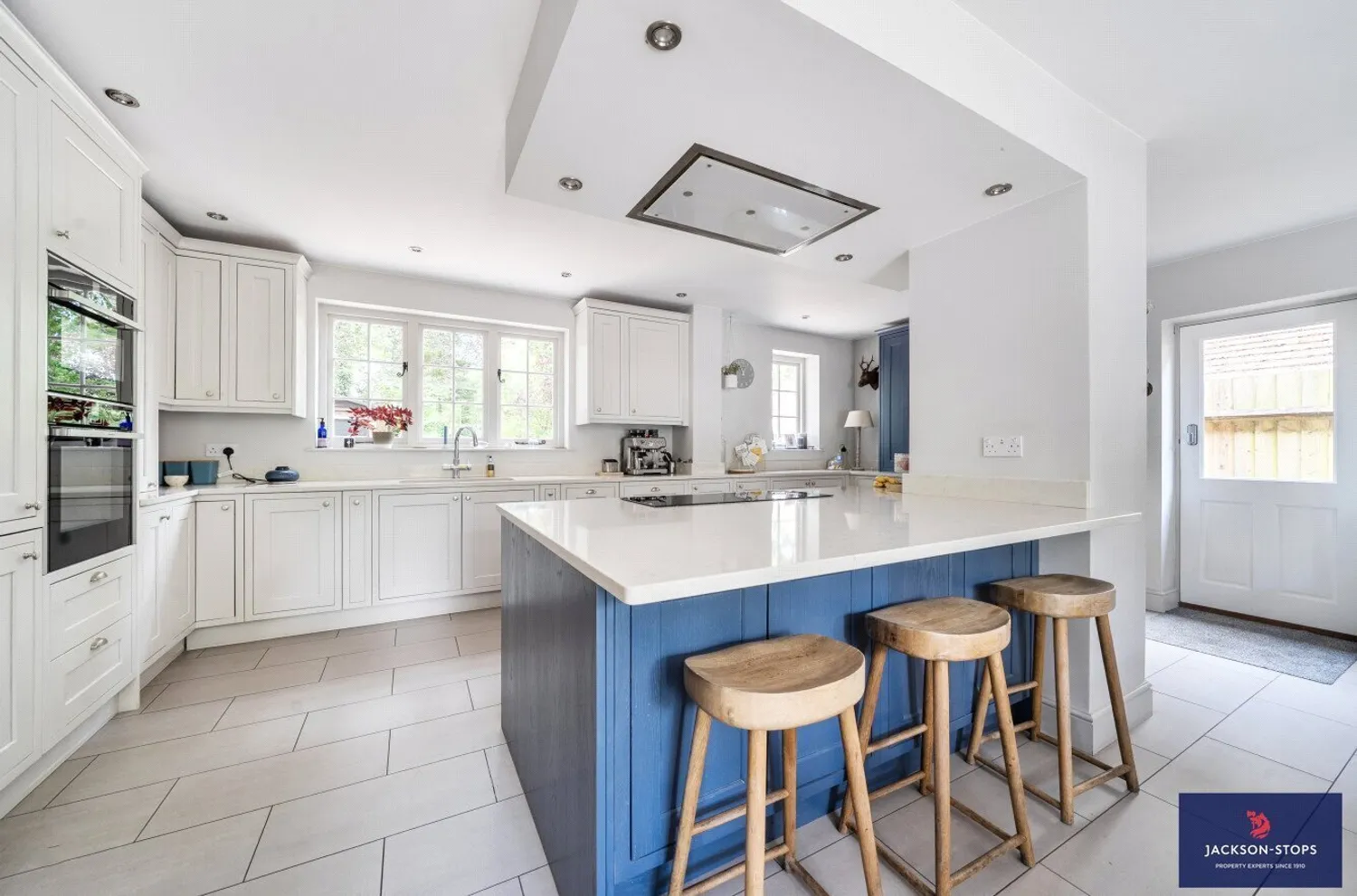 Wood Lane, Aspley Guise, MK17 photo 8