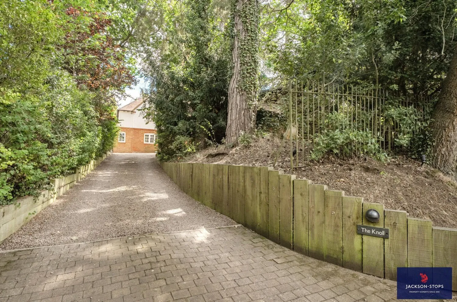 Wood Lane, Aspley Guise, MK17 photo 18