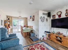 Patchway, Chippenham thumb 2
