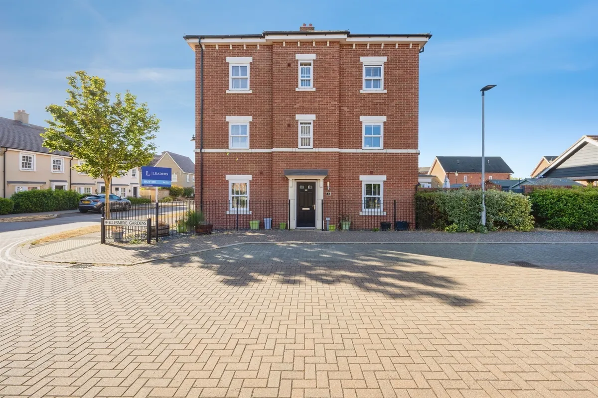 Ellesmere Gardens, Great Denham, Bedford