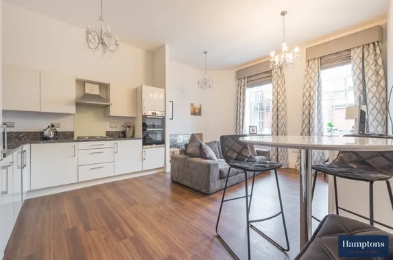 Glanville Way, Epsom KT19