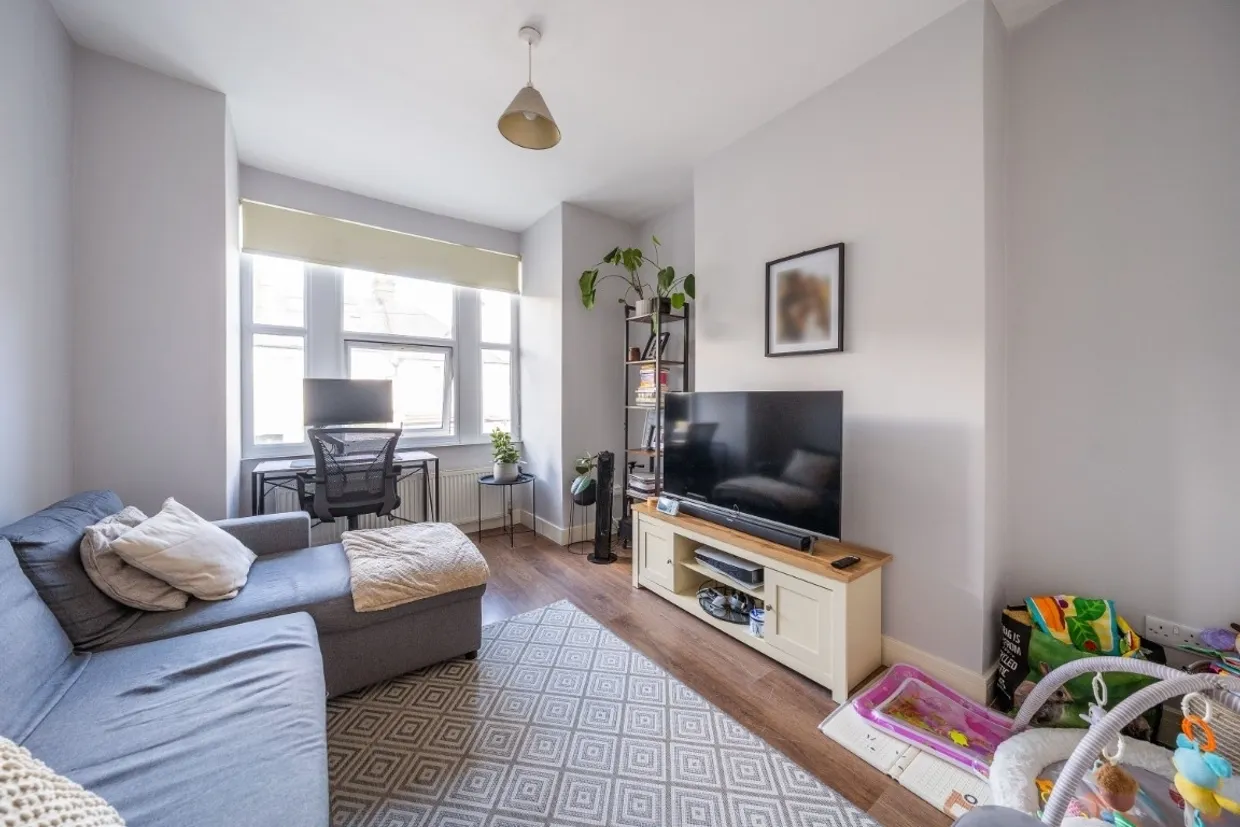 Kettering Street London SW16 photo 2