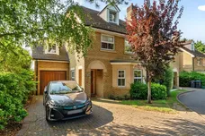 London Road, Englefield Green TW20 photo 1
