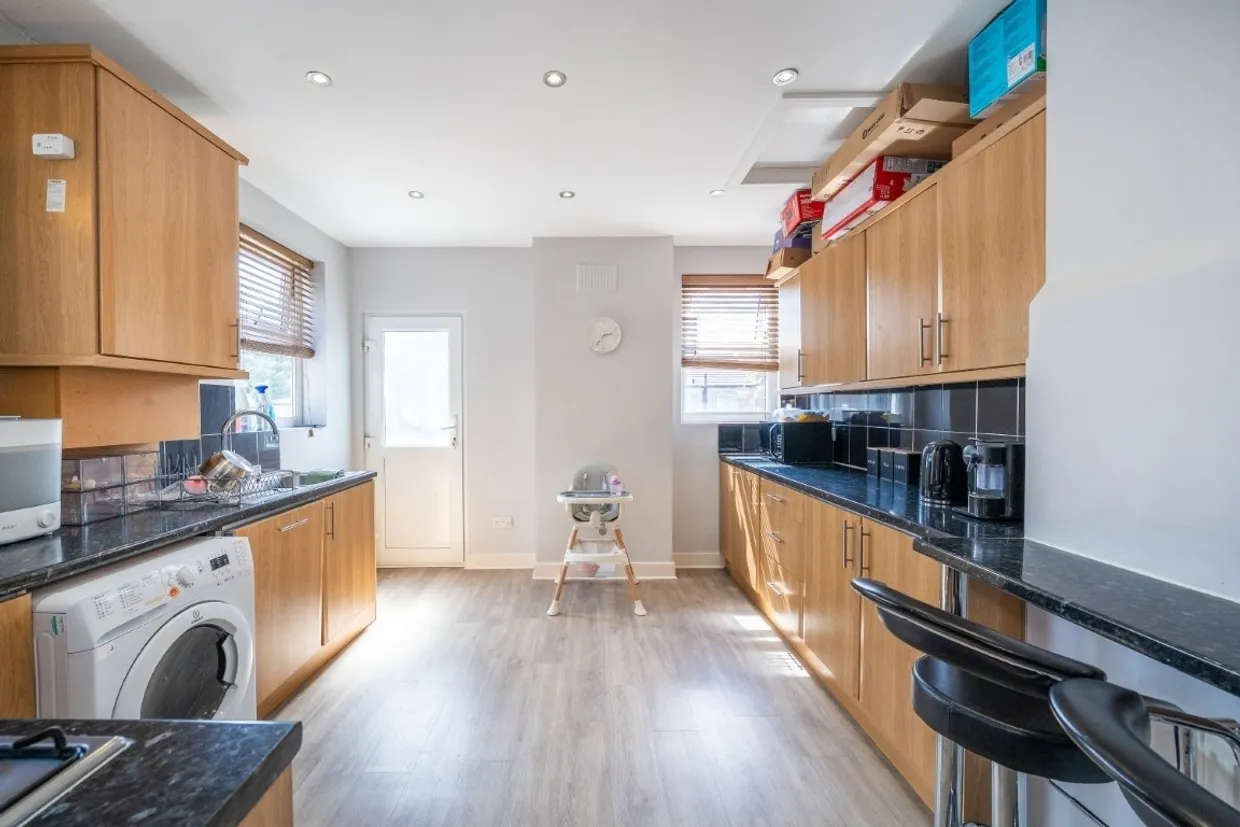 Kettering Street London SW16 photo 3