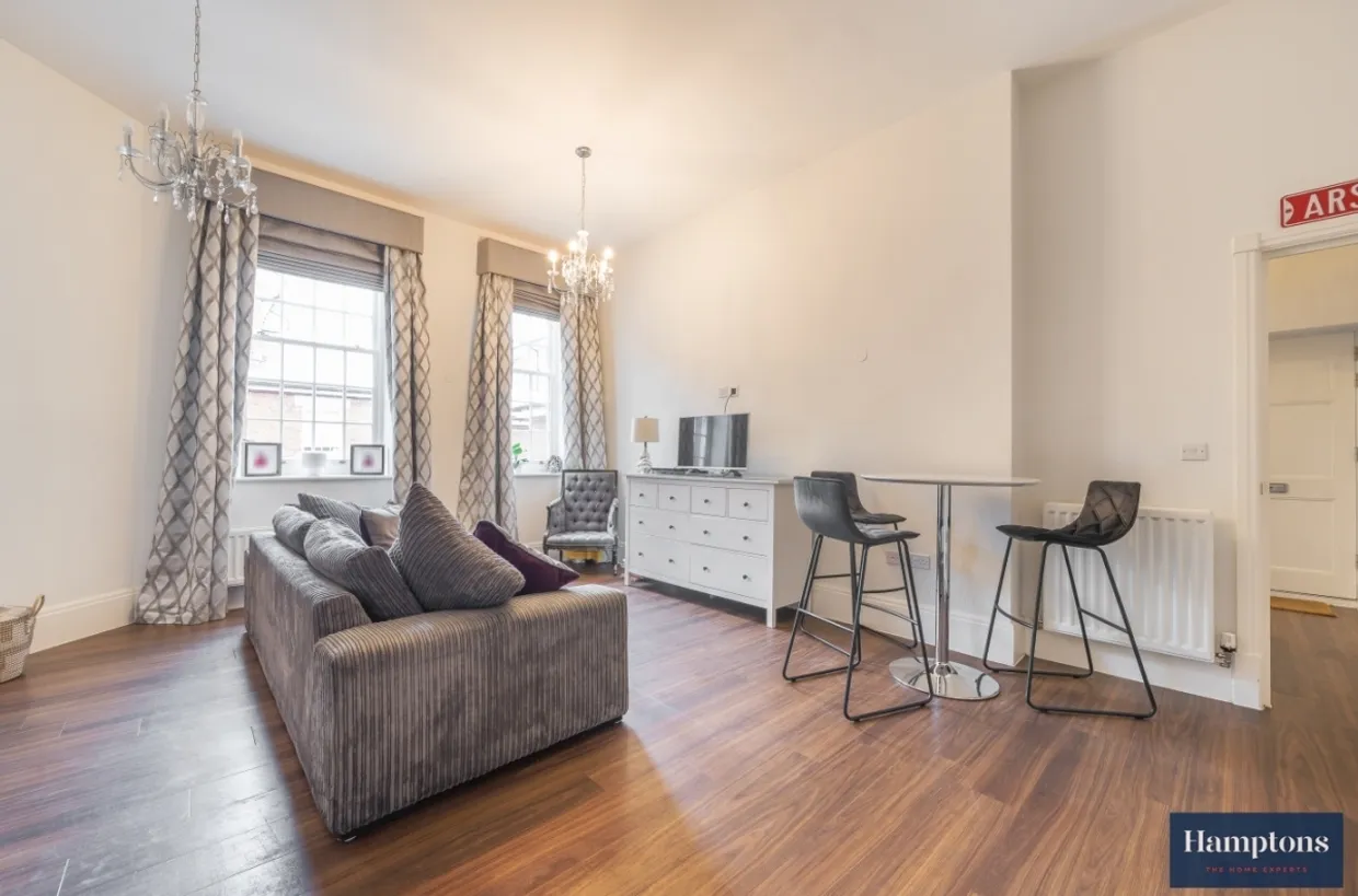 Glanville Way, Epsom KT19 photo 3