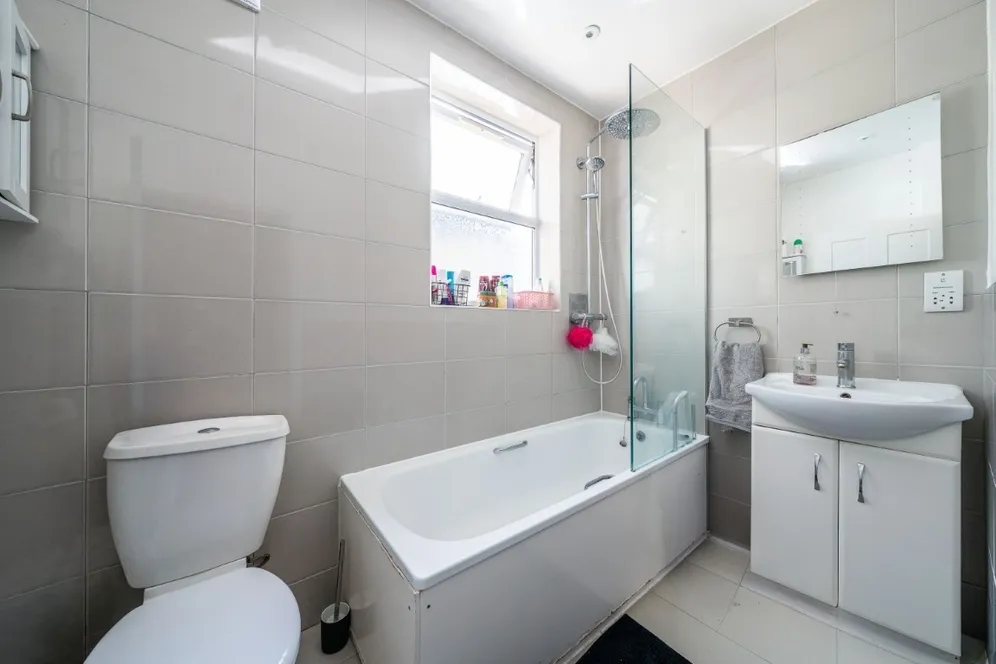 Kettering Street London SW16 photo 6