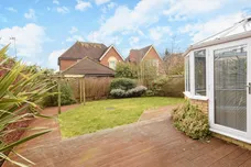 London Road, Englefield Green TW20 photo 4