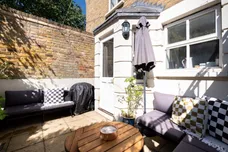 Redwood Mews London SW4 photo 6