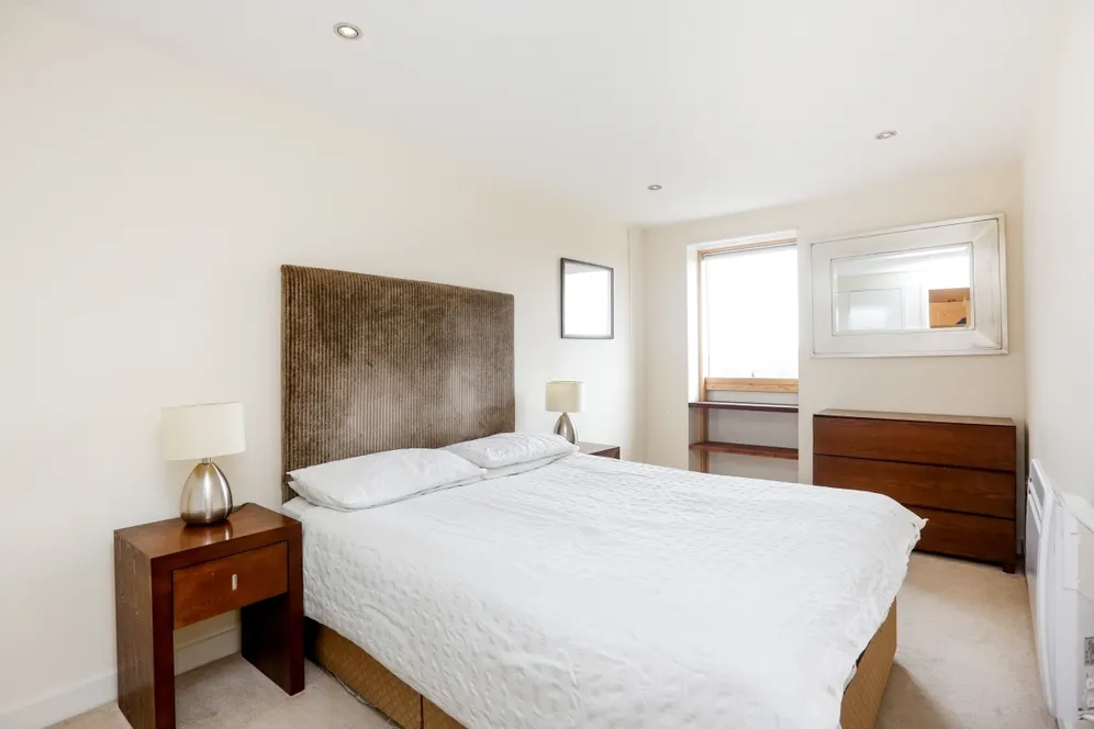 Durnsford Road London SW19 photo 6