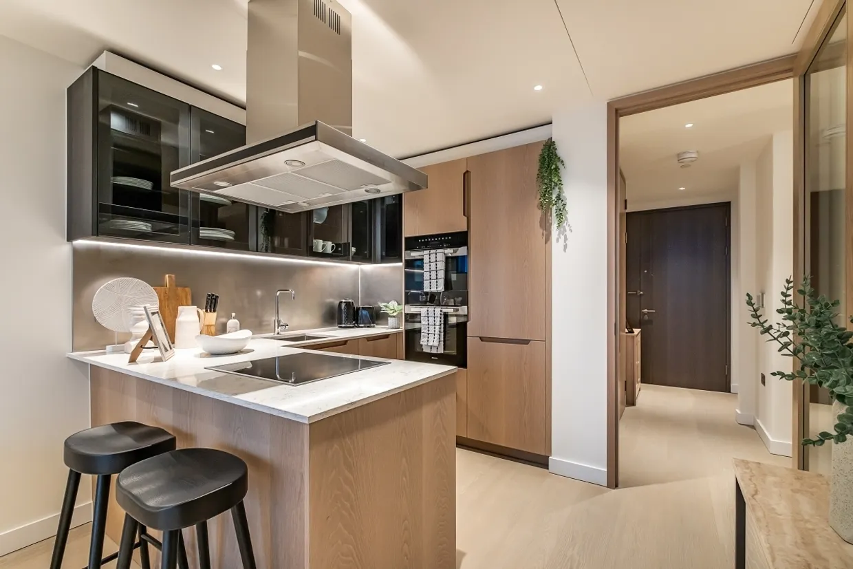 Nine Elms Lane London SW8 photo 7