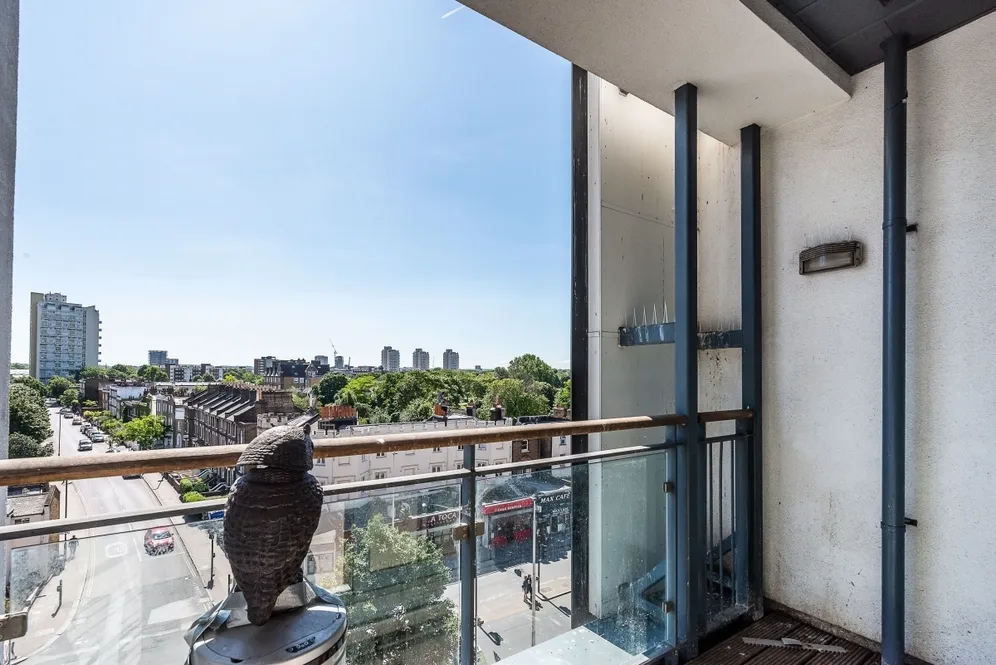 Wandsworth Road London SW8 photo 7