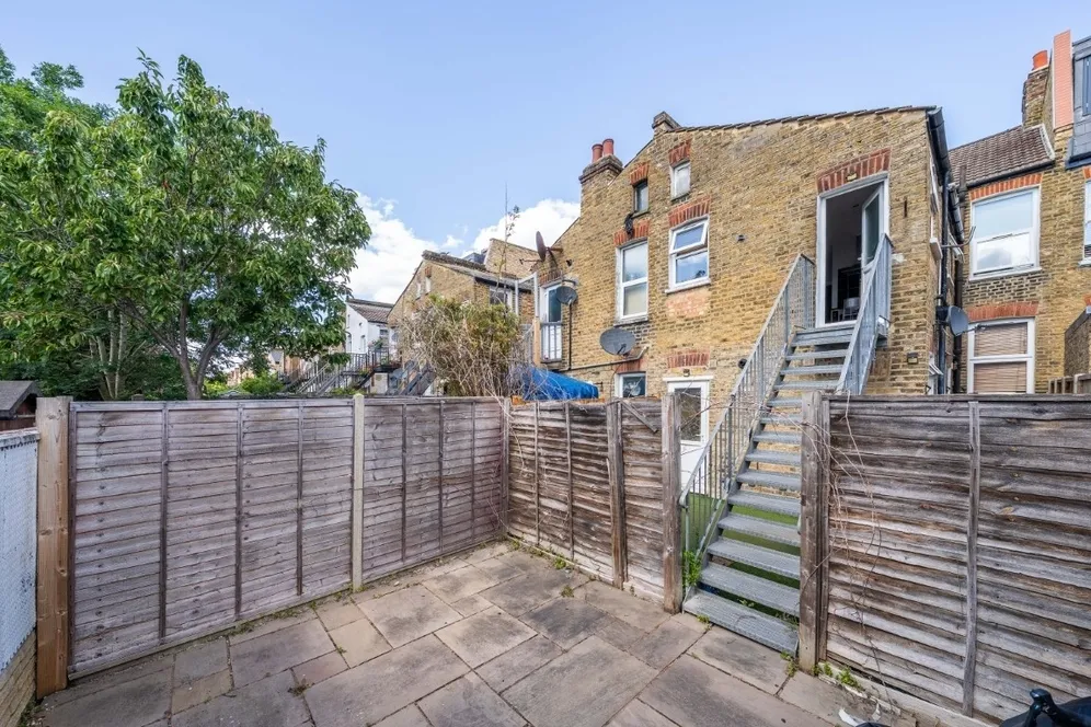 Kettering Street London SW16 photo 11