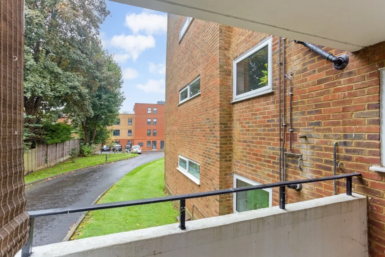 Milton Road Harpenden AL5 photo 16