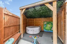 Pentelow Way, Raunds, WELLINGBOROUGH