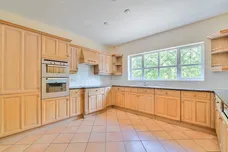 Heathside Place, Epsom KT18 photo 2