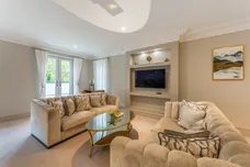 Kingswood Ascot SL5 photo 3