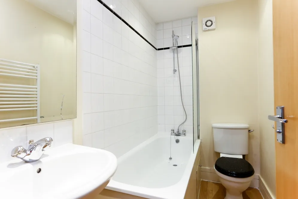 Roehampton High Street, SW15 photo 7